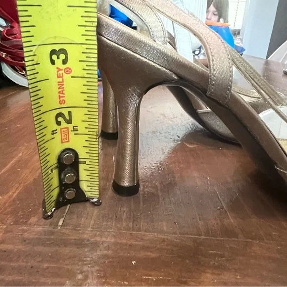 Stuart Weitzman Gold Pointed Square Toe Kitten Slingbacks size 7 - Picture 6 of 7